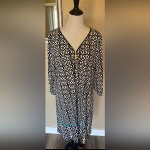 Monochrome Dress with Teal Detail